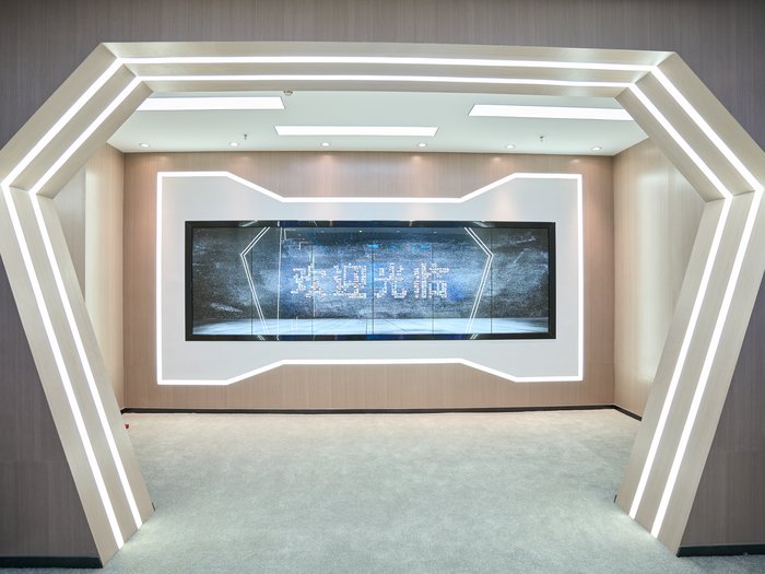 深圳室内LED显示屏厂家怎么核验?结构件、检验、验收这3件事先问清